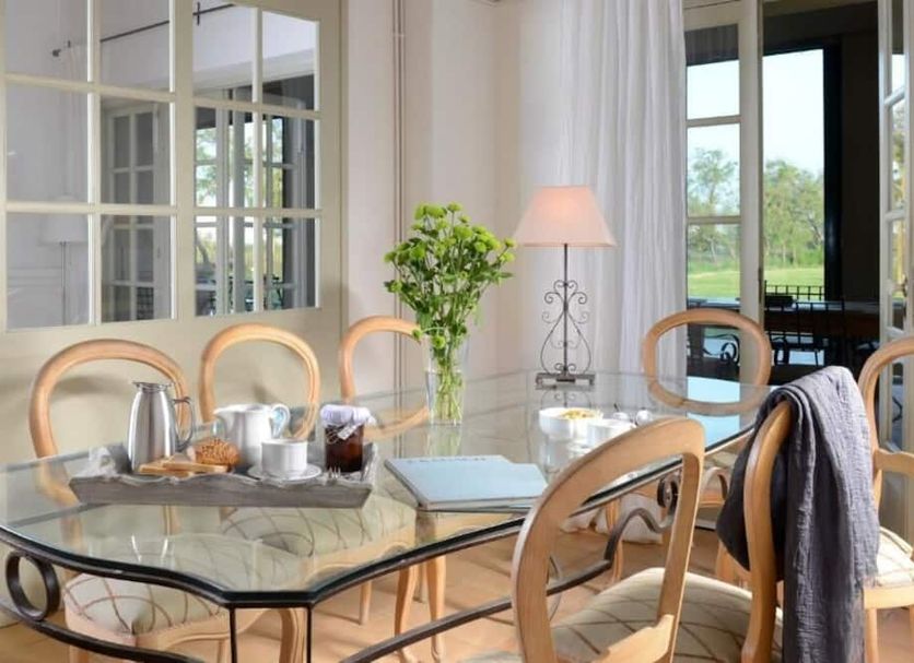 Dining room Photo