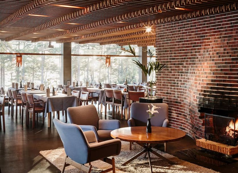 Restaurant Photo