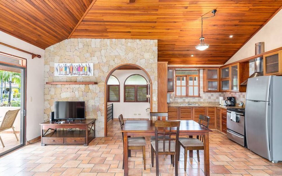 Dining room Photo