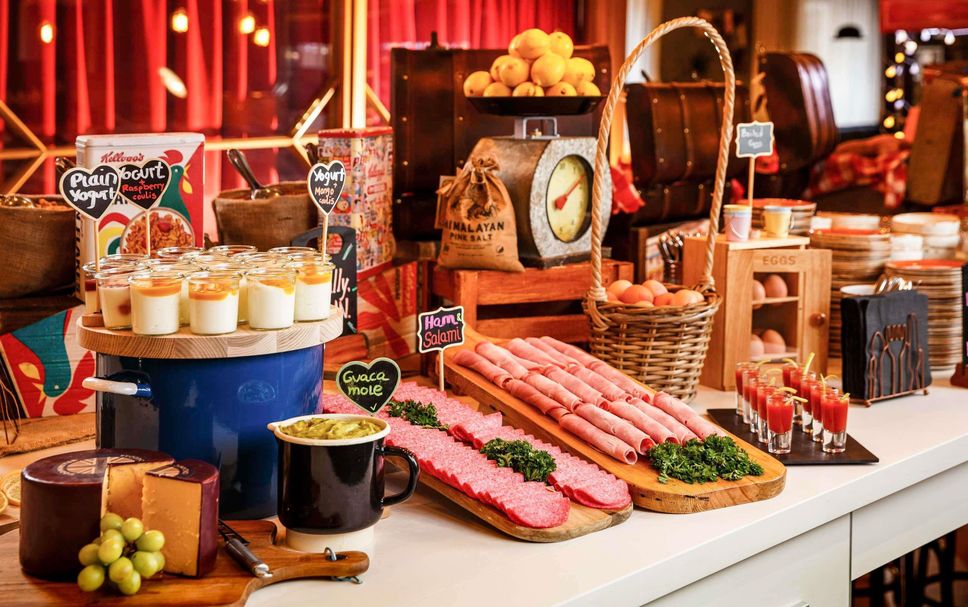 Buffet Photo