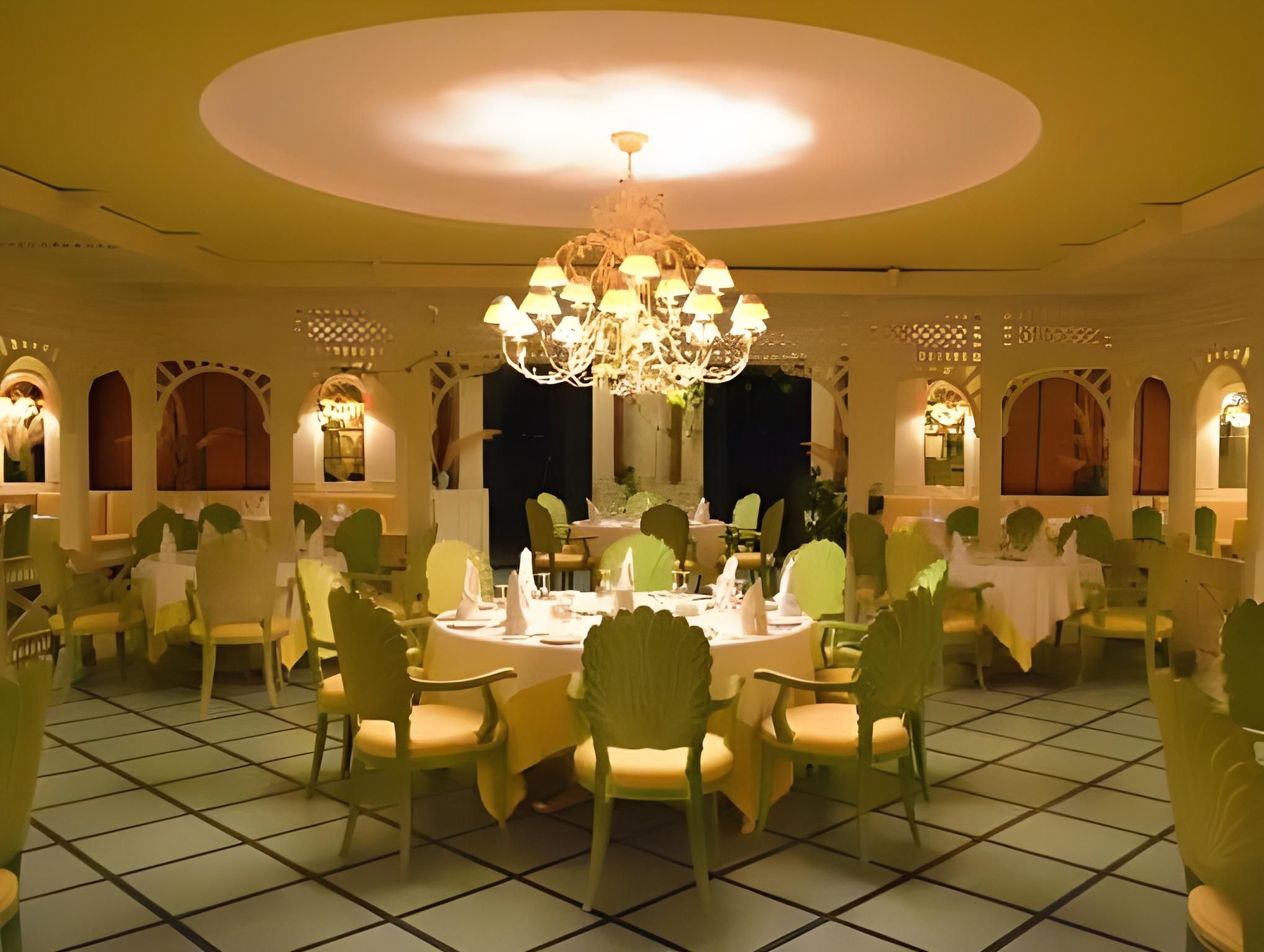 Banquet hall