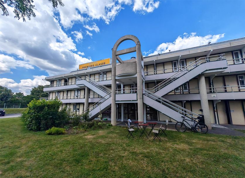 Building Photo