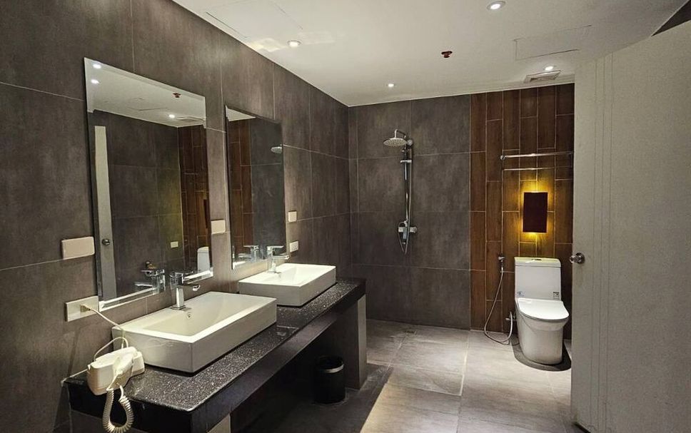 Bathroom Photo