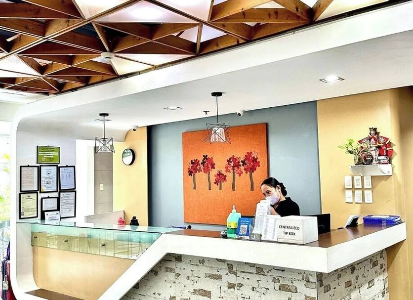 Front desk Photo