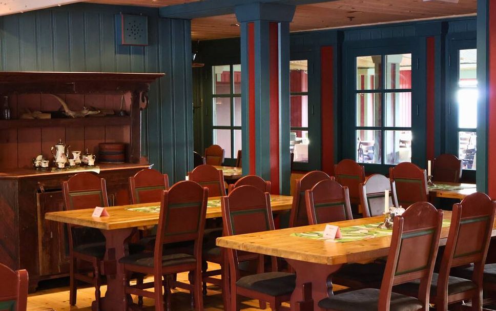 Restaurant Photo
