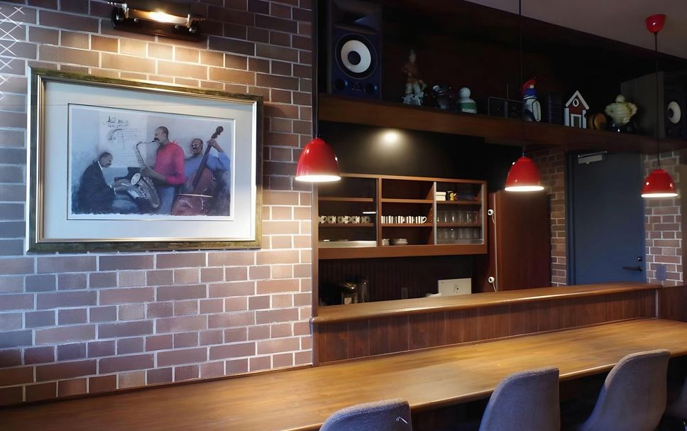 Bar Photo