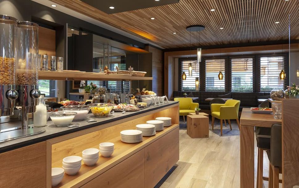 Buffet Photo
