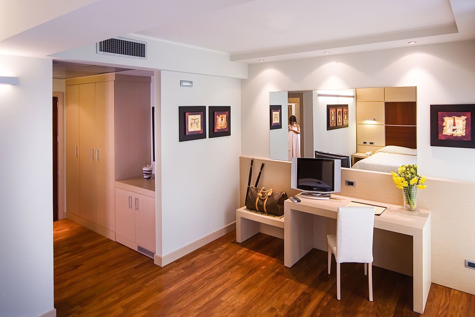 Room amenity