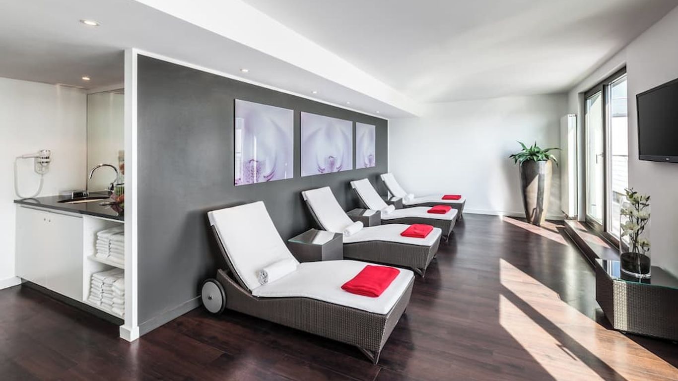 Holiday Inn Munich Westpark, Munich