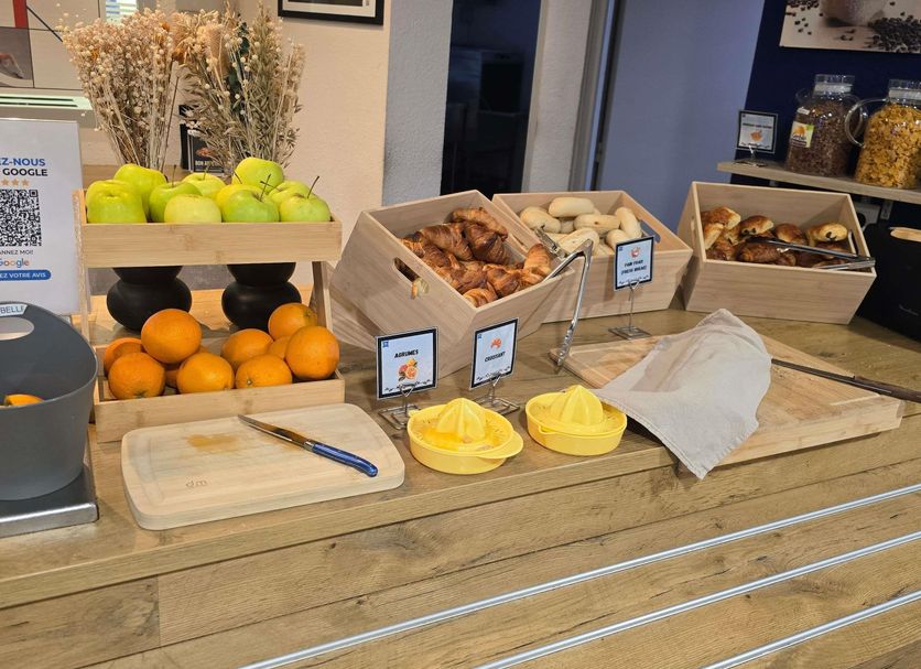 Buffet Photo