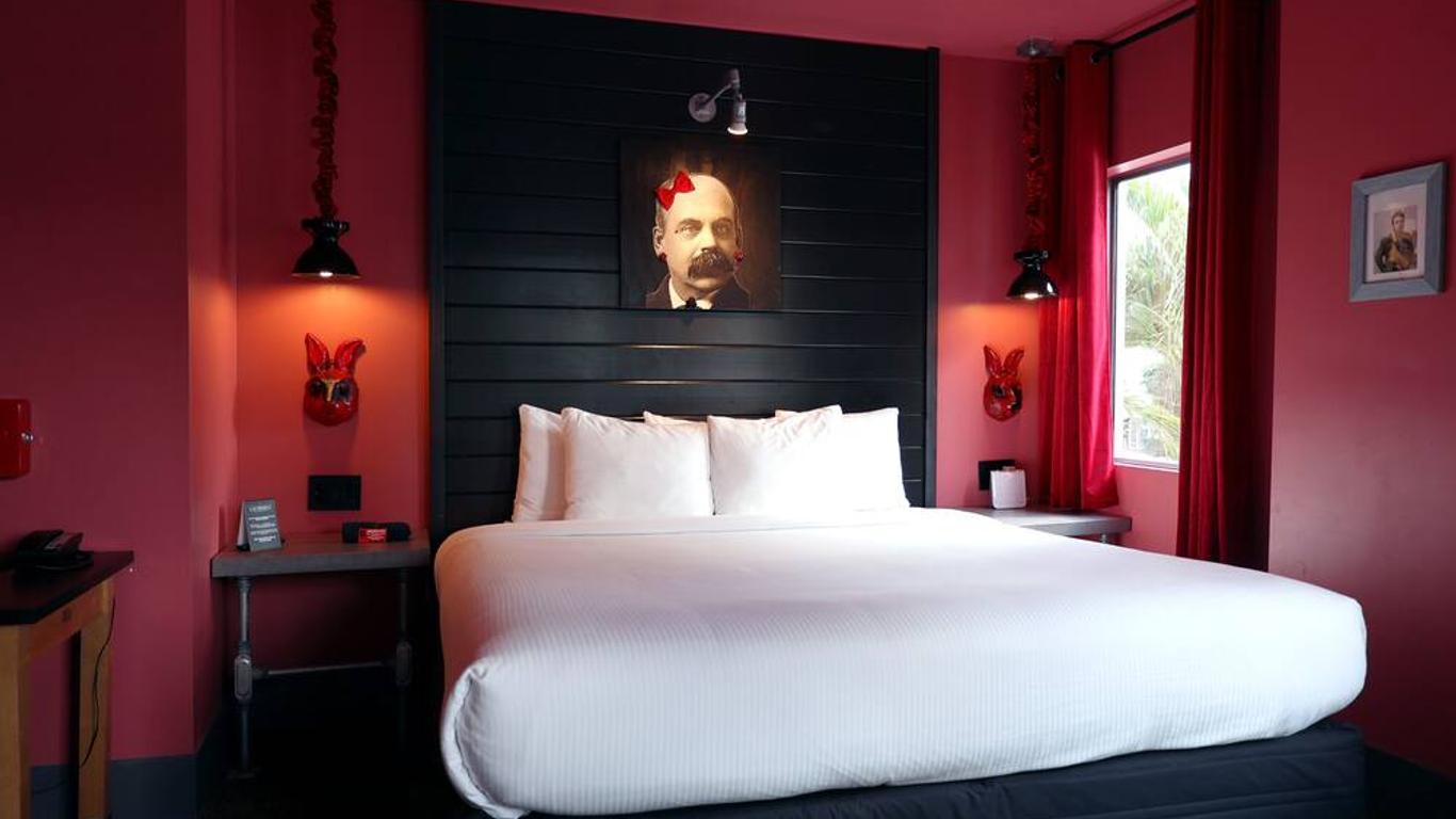 Hôtel Gaythering - Gay Hotel - All Adults Welcome