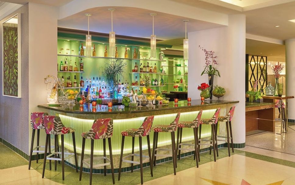 Bar Photo