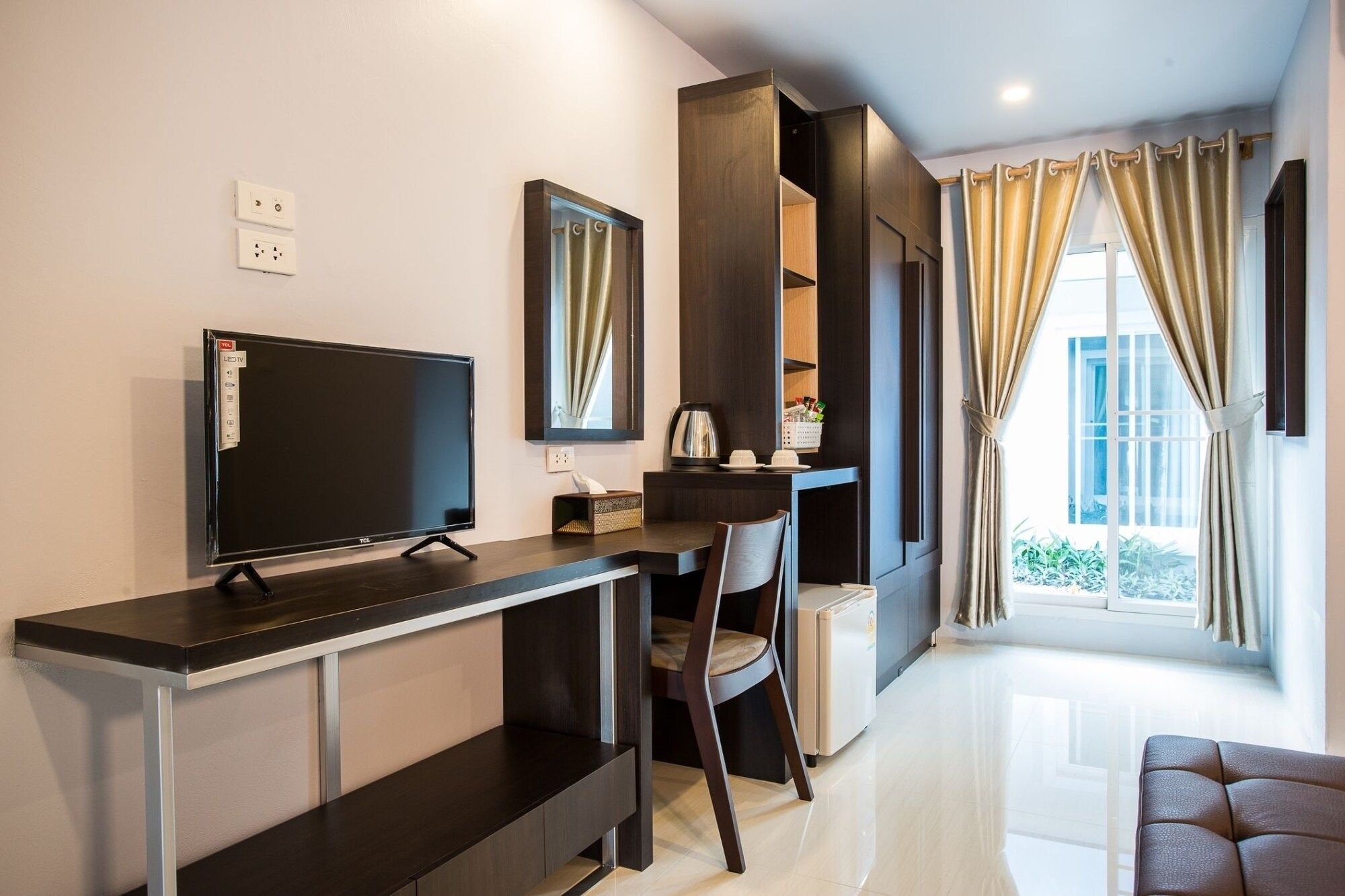 Room amenity
