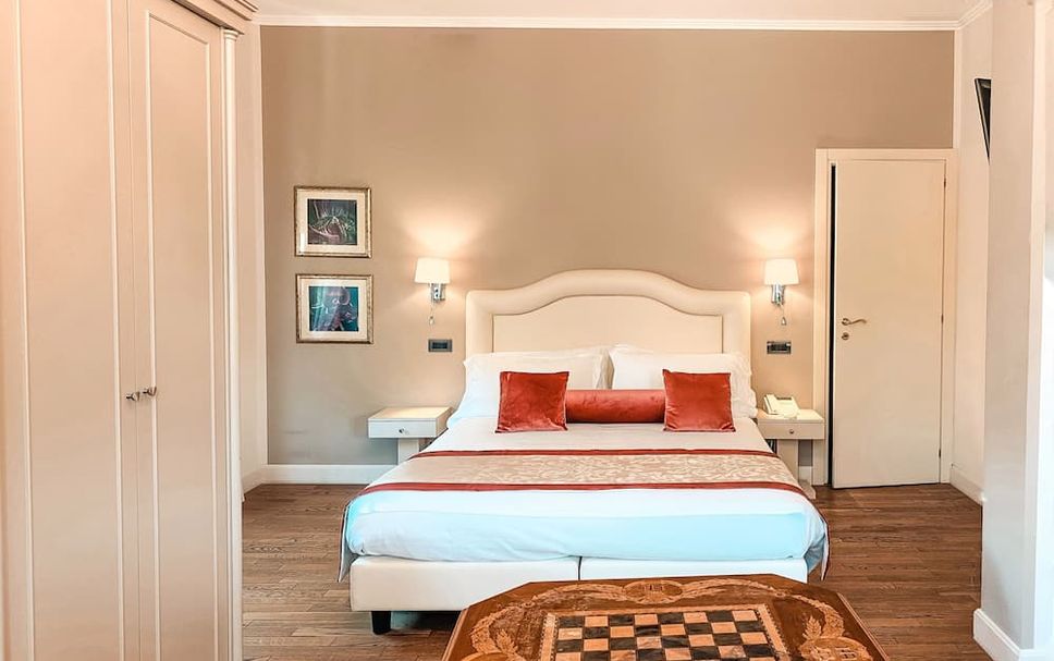 Bedroom Photo