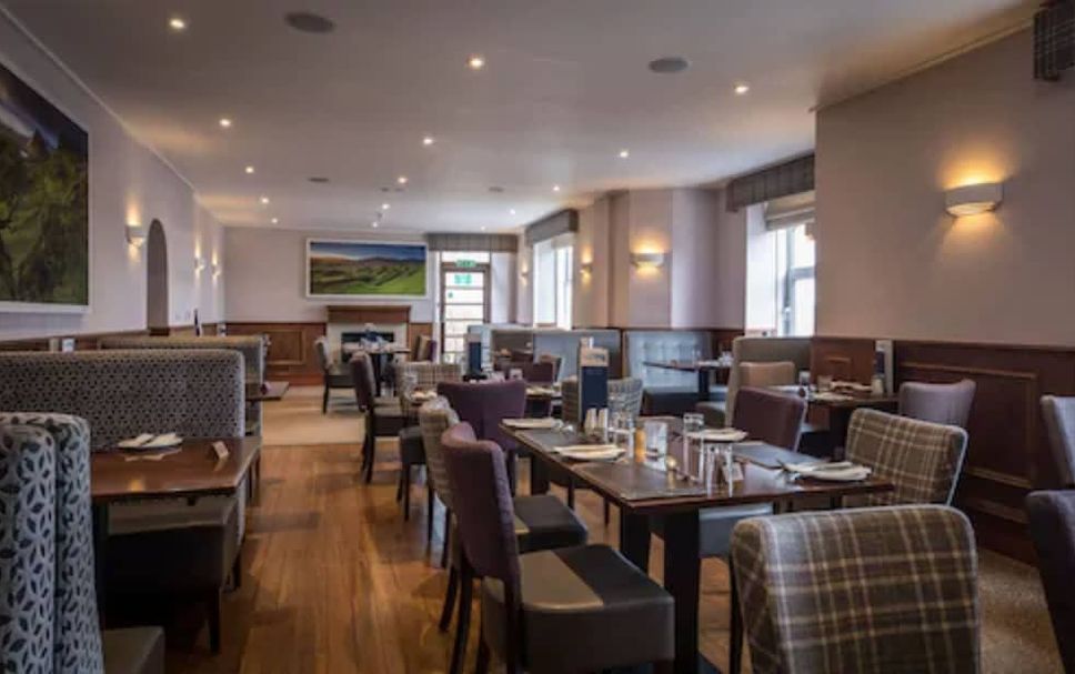 Restaurant Photo