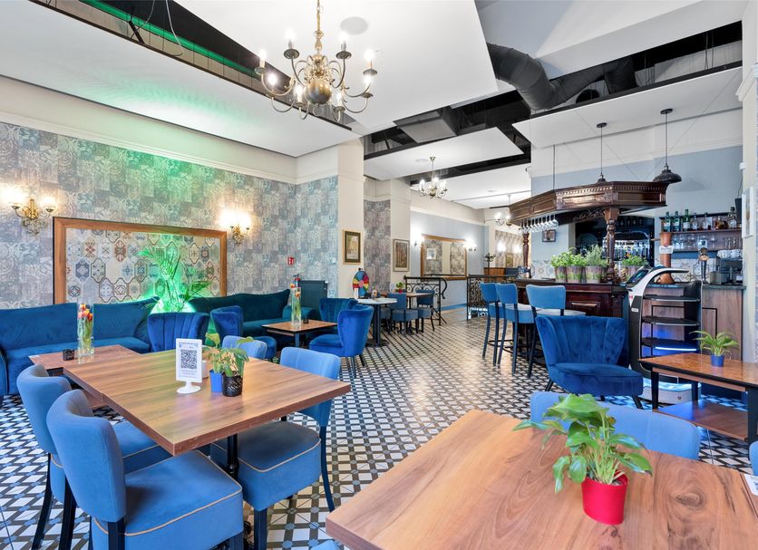 Restaurant Photo