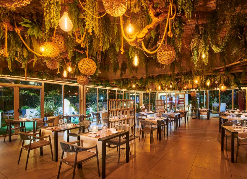 Restaurant Photo