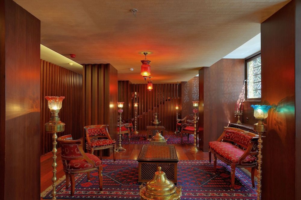 Lounge Photo