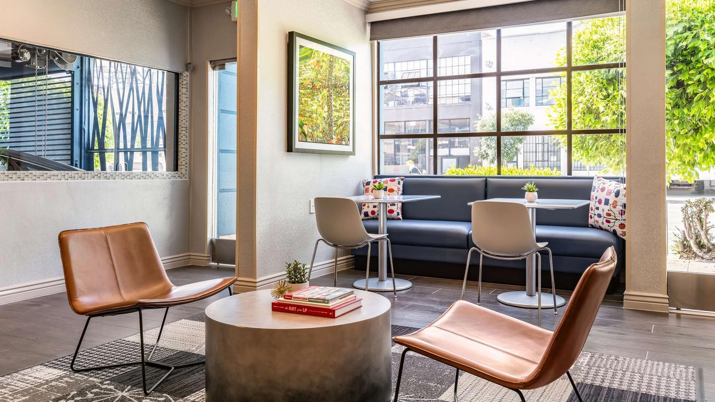 Signature San Francisco, San Francisco, CA, United States - Compare Deals