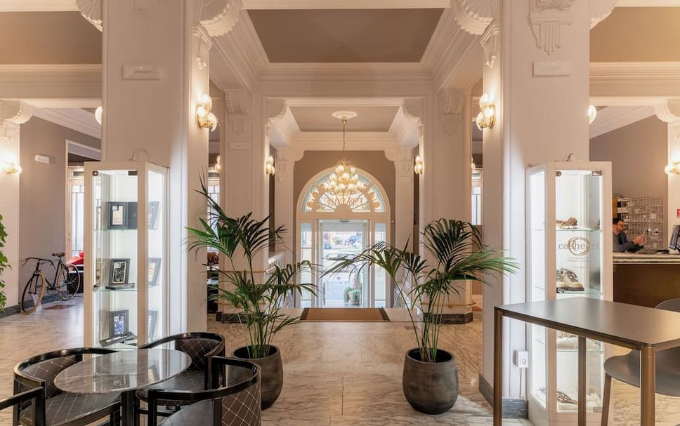 Lobby Photo