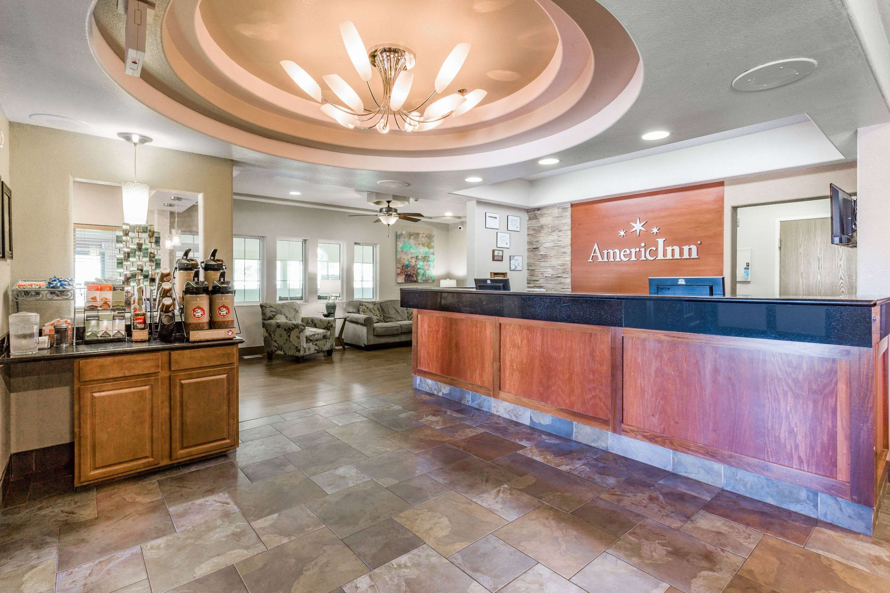 Front desk Photo