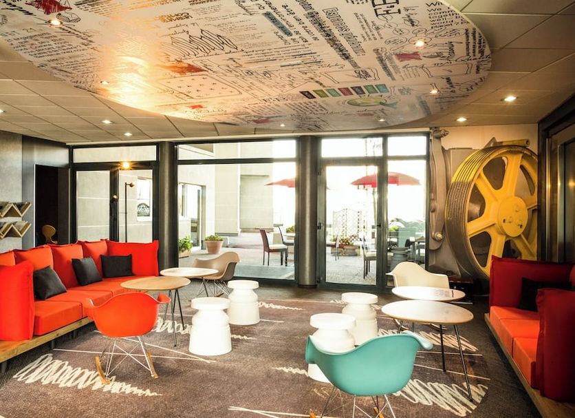 Lounge Photo