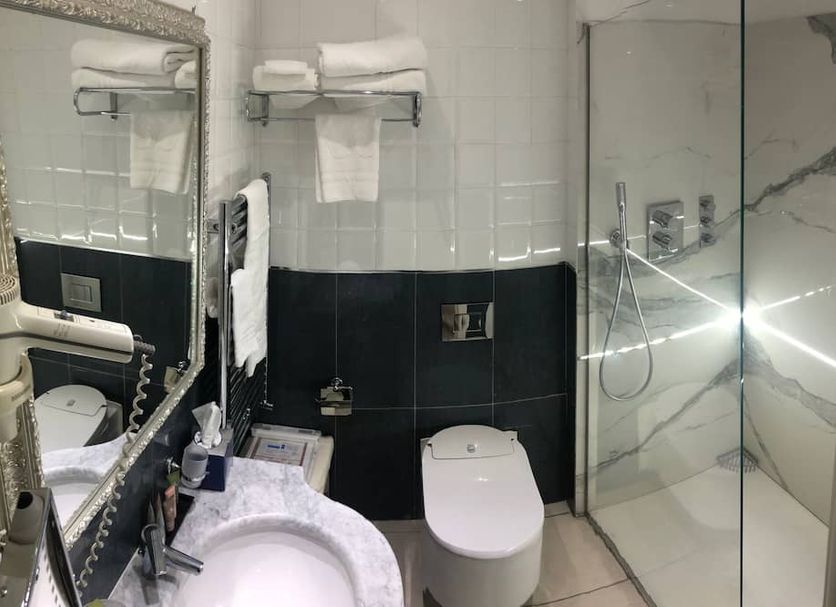 Bathroom Photo