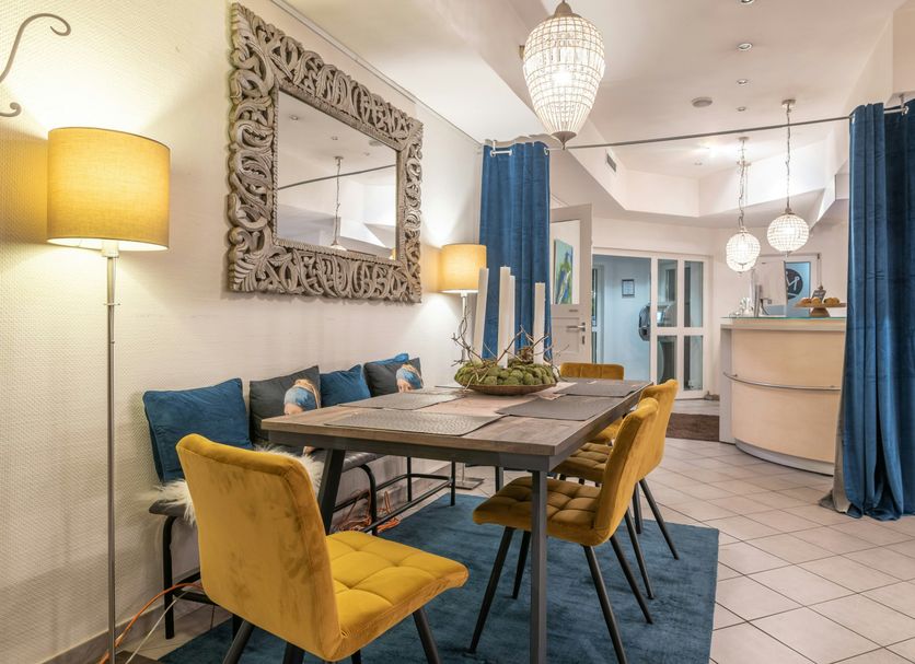 Dining room Photo