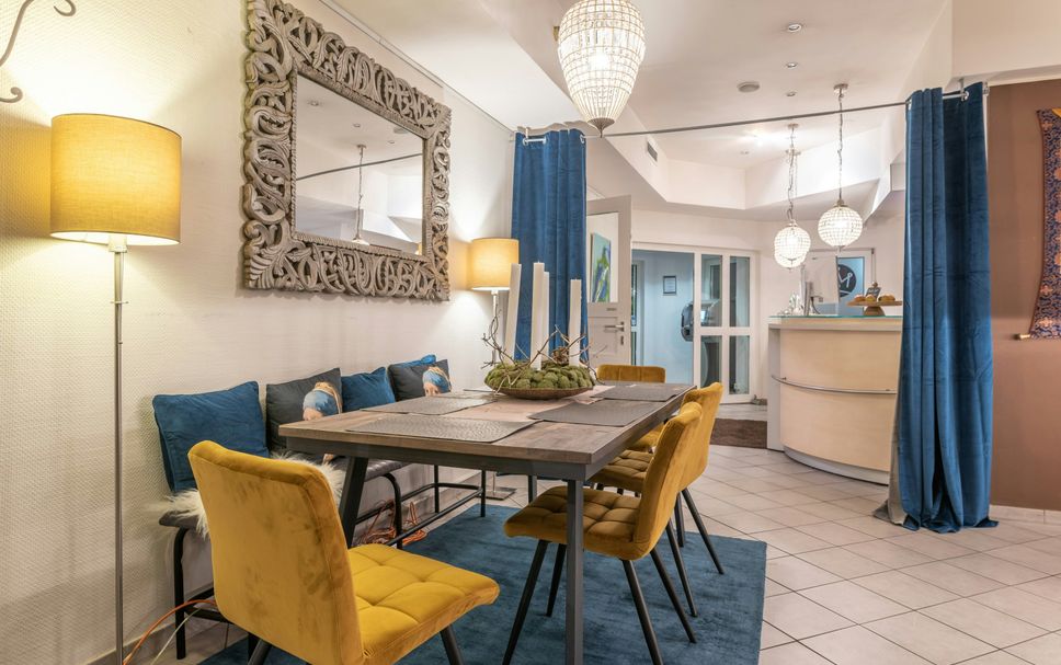 Dining room Photo