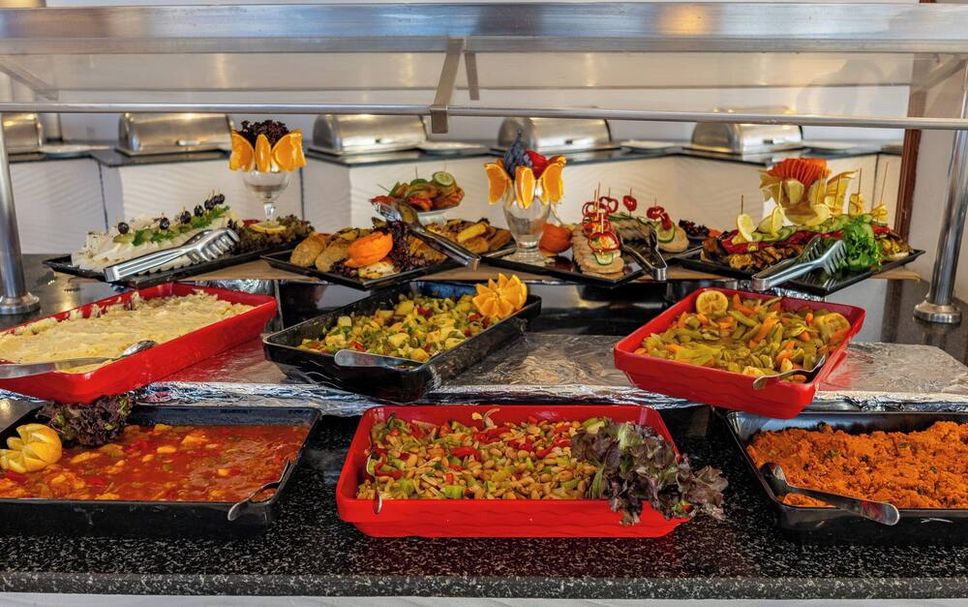 Buffet Photo