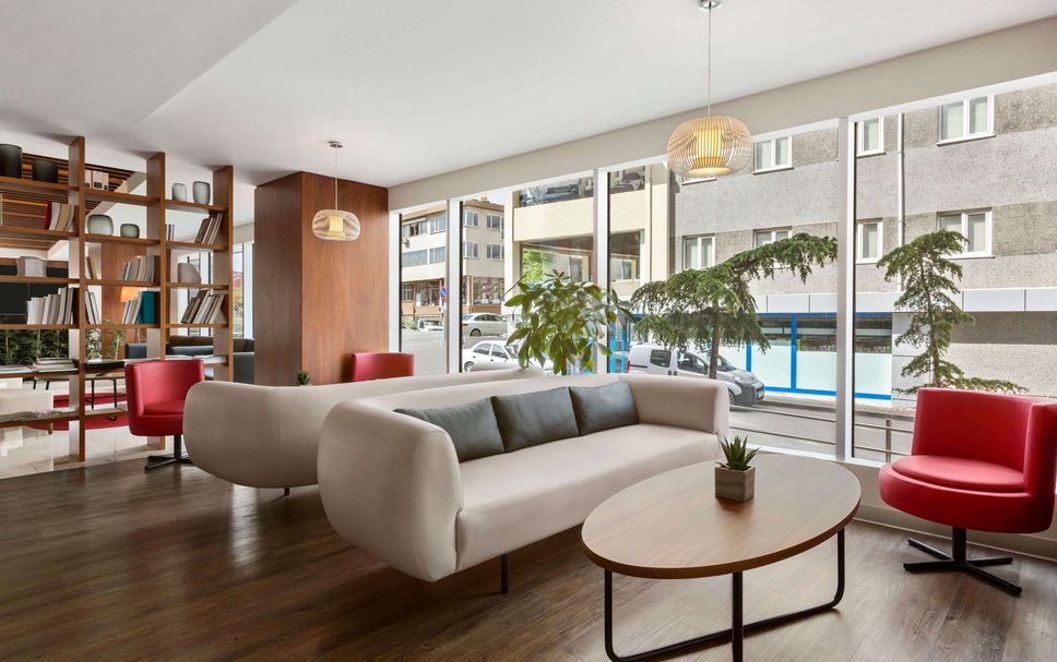 Lounge Photo