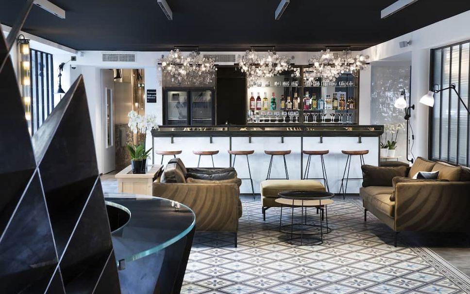 Bar Photo