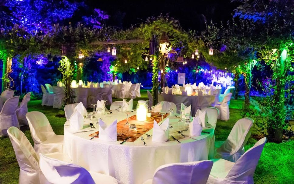Banquet hall Photo