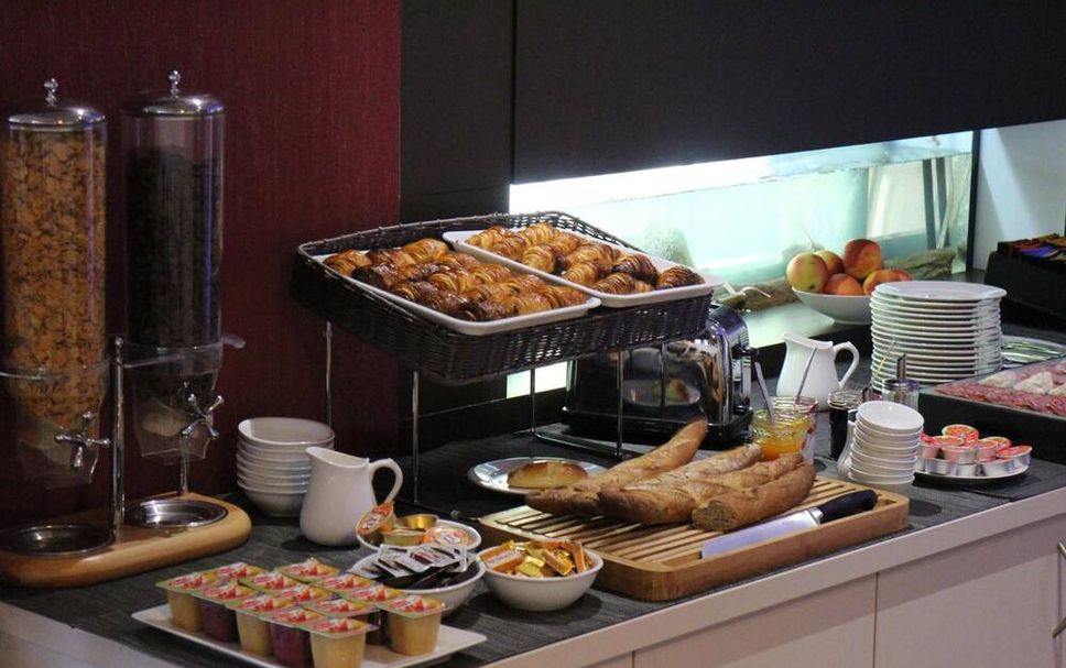 Buffet Photo