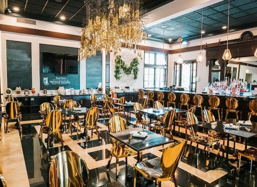 Restaurant Photo