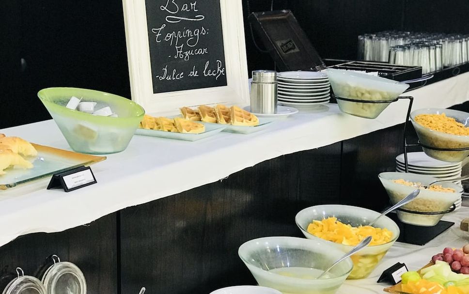 Buffet Photo