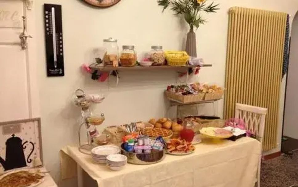 Buffet Photo