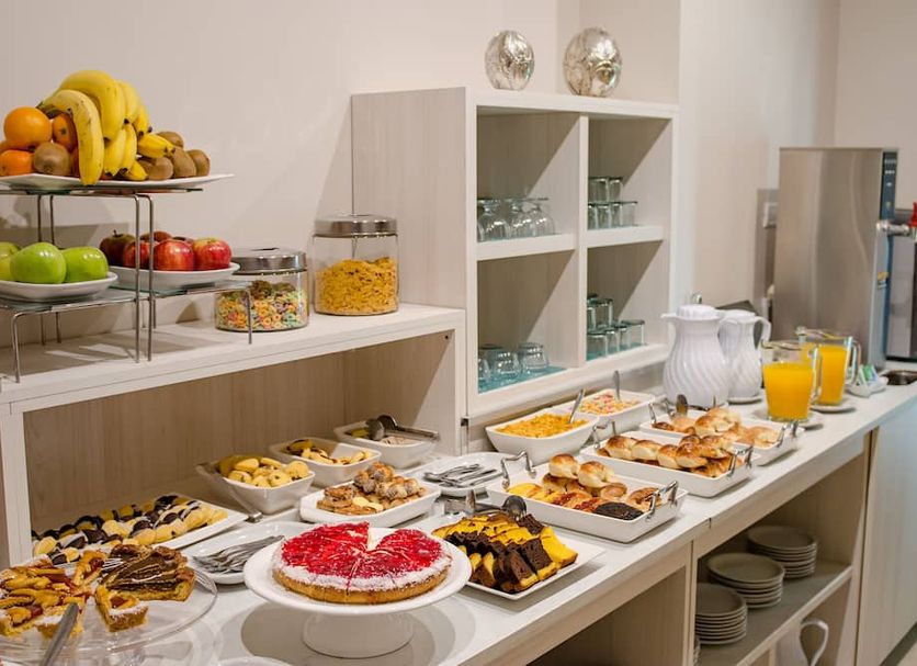 Buffet Photo