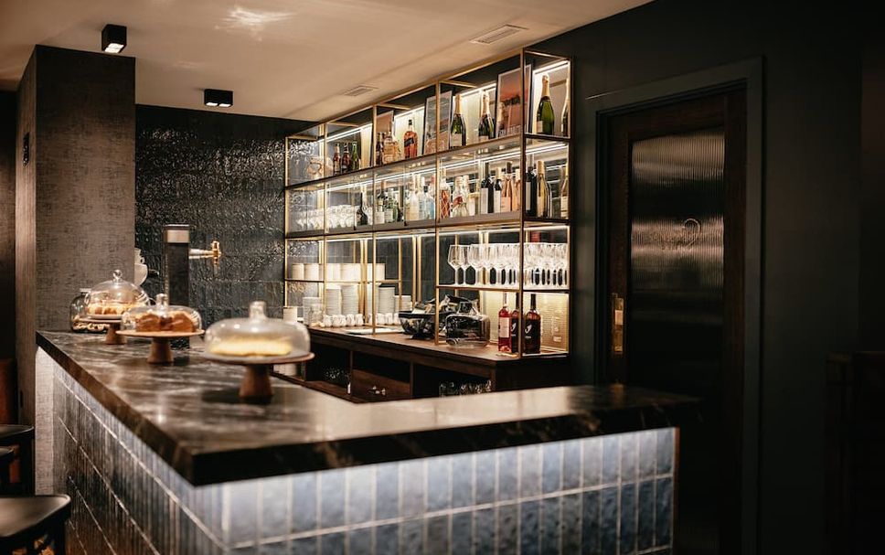 Bar Photo