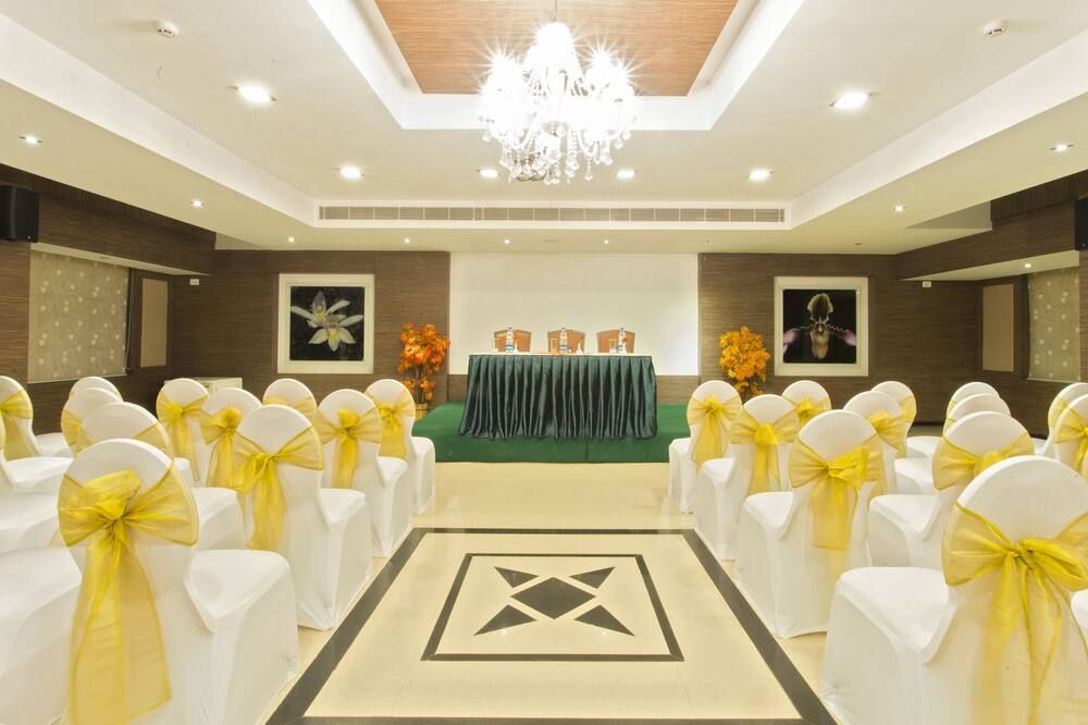 Banquet hall Photo
