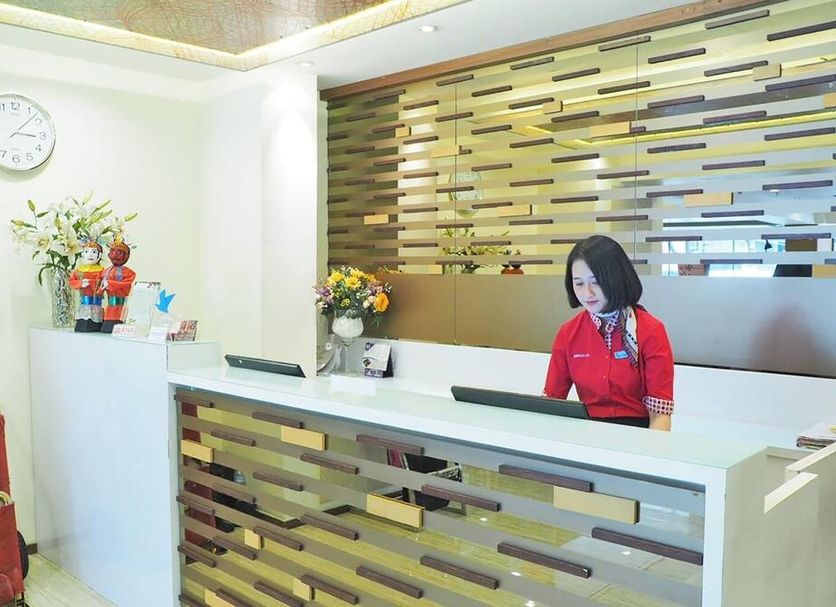 Front desk Photo