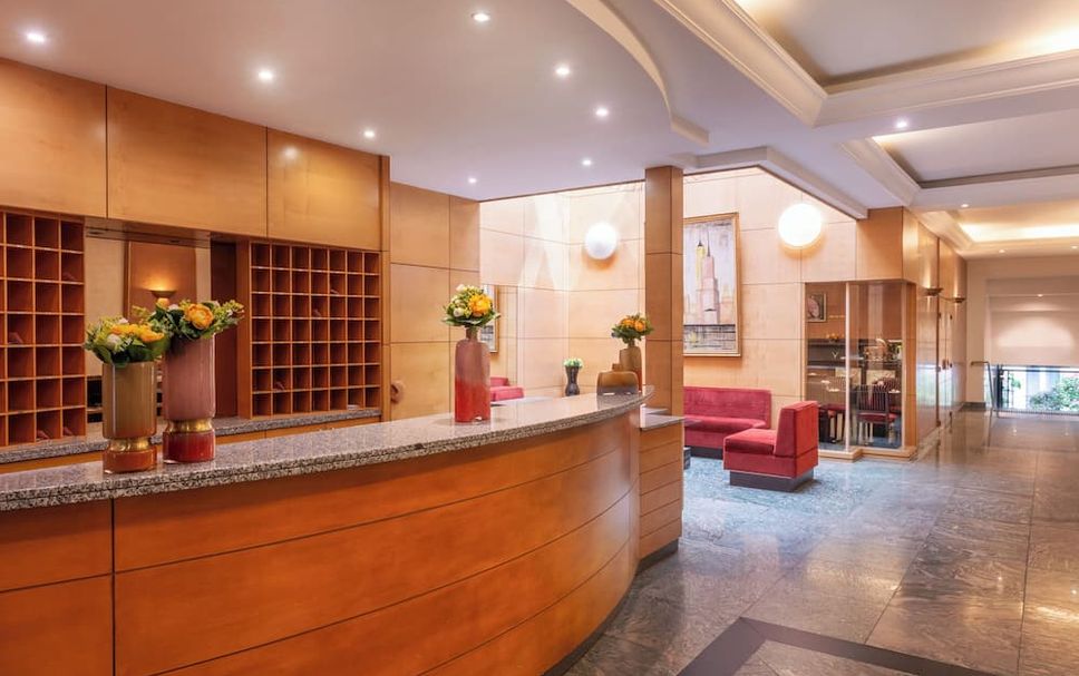 Front desk Photo