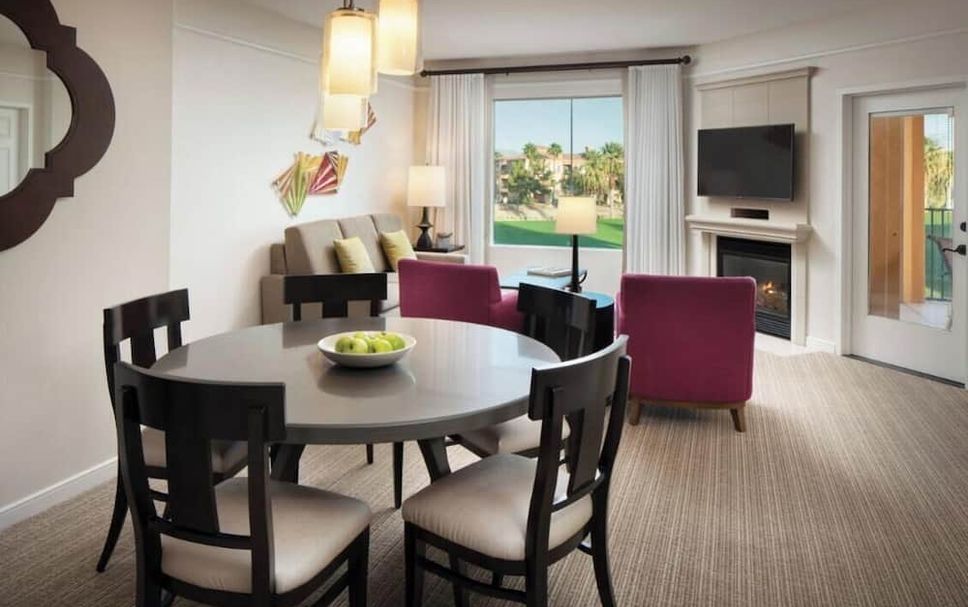 Dining room Photo