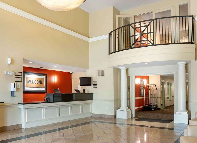 Front desk Photo