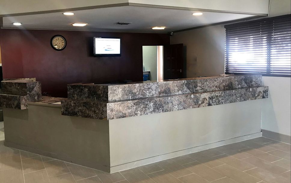 Front desk Photo