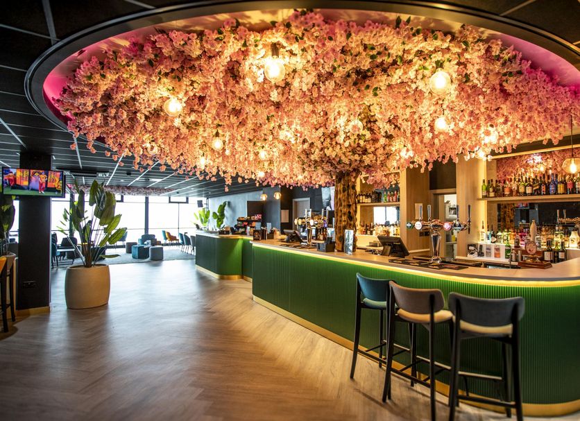 Bar Photo