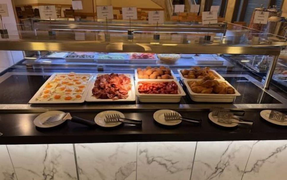 Buffet Photo