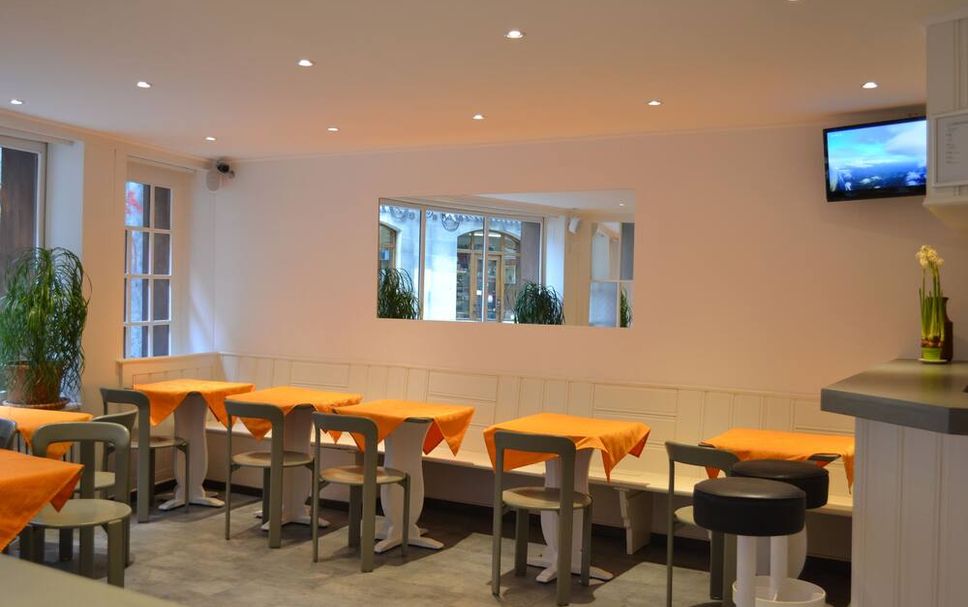 Restaurant Photo