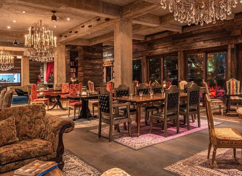 Restaurant Photo