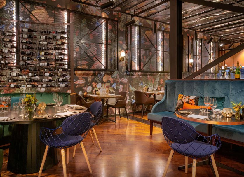 Restaurant Photo